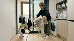 실내 빨래가 안 마를 때, 배치와 바람만 바꿔도 건조 시간이 줄어듭니다