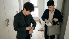 밋밋한 출근룩 살리는 액세서리 매칭 공식 5가지