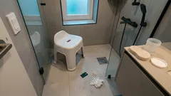 버리는 포인트카드로 바스체어 비누때 제거하는 2단계 방법