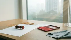 도장 인영이 흐릿할 때, 고무줄로 인면 먼지 빼내는 초간단 방법